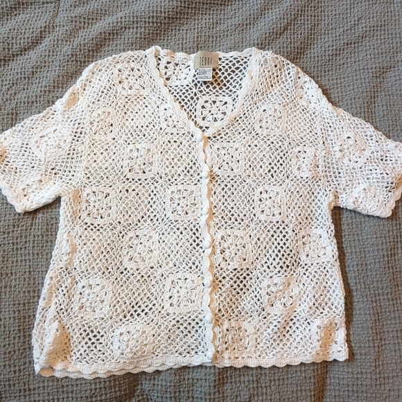 Vintage Knit Top by Teddi - Picture 4 of 6